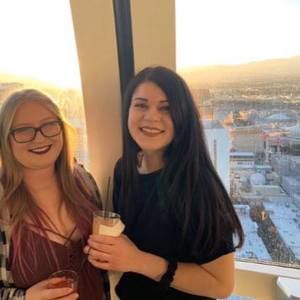 Meet your Posher, Lauren